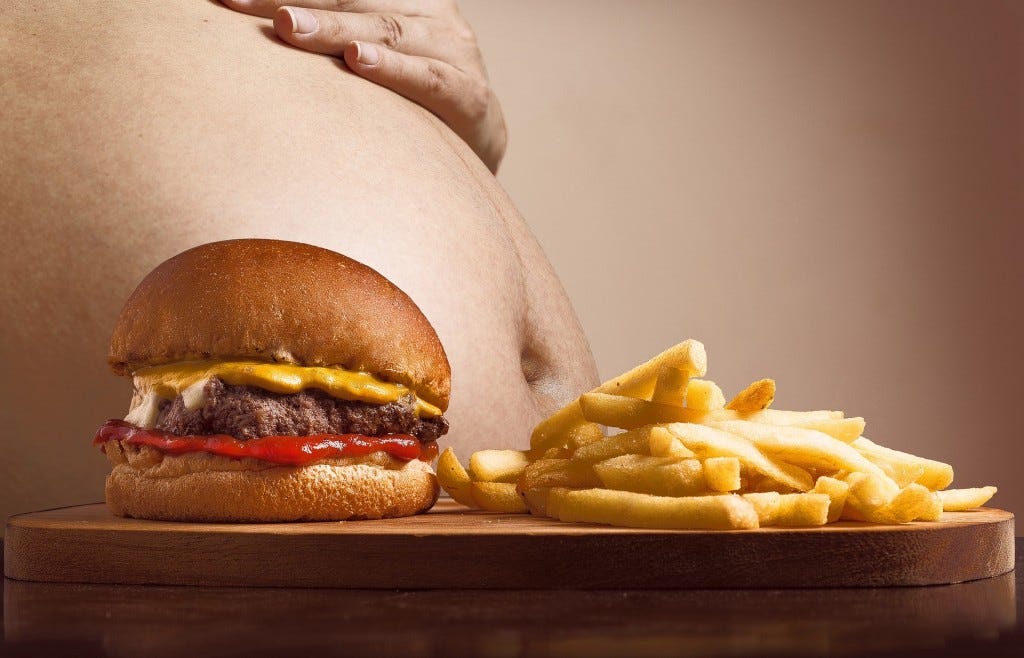 hamburguer e batatas fritas hamburguer e batatas fritas